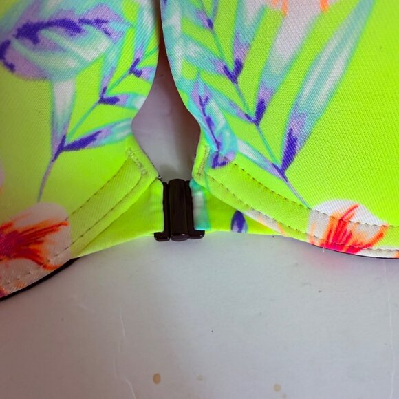 Wear Everywhere Push Up Bra Size 32C  Floral Strappy Back Victorias Secret PINK - Picture 10 of 13